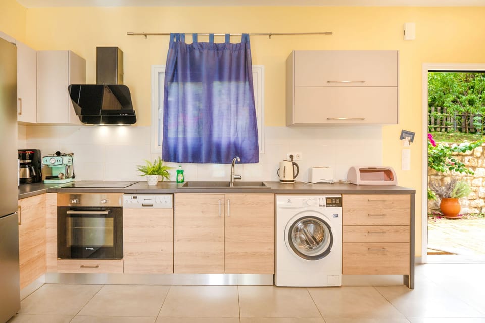 Kitchen perspective within the living area