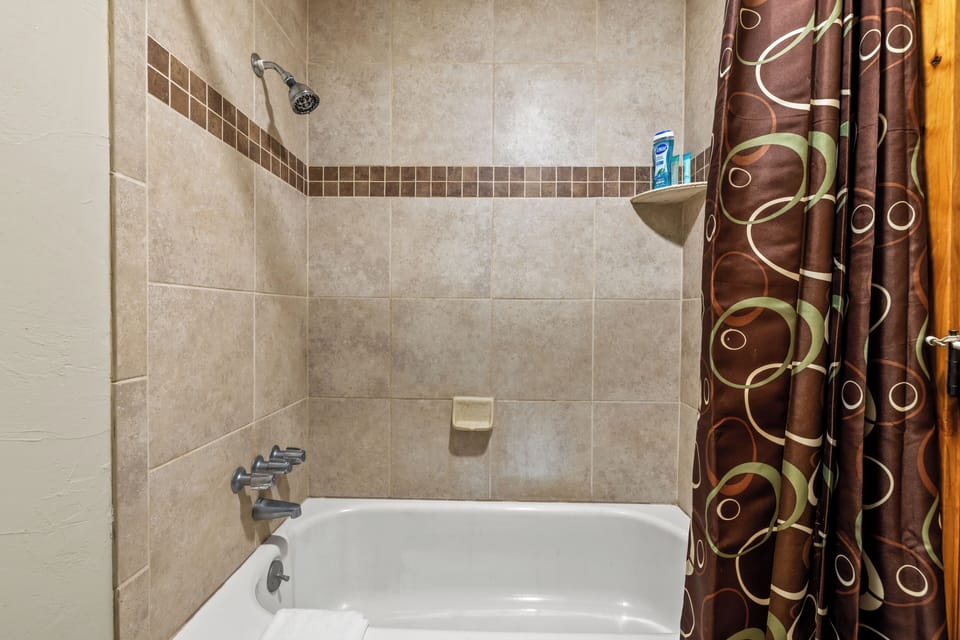 Tub/shower combo