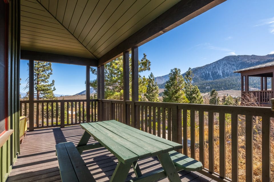 Outside table for dining on View Deck
