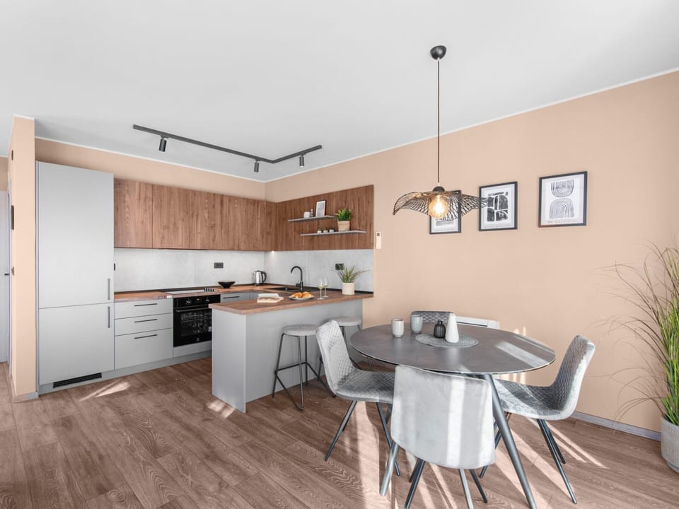 Villa | Private kitchen | Electric kettle, toaster, cookware/dishes/utensils