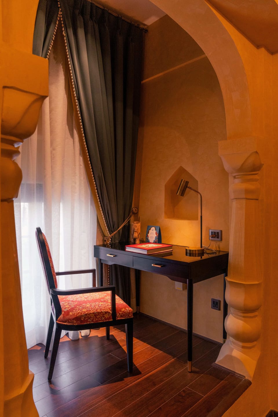 Legacy Suite, Garden View | In-room safe, desk, laptop workspace, blackout drapes