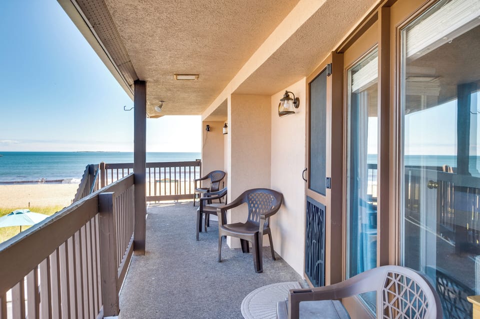 Semi-Private Balcony