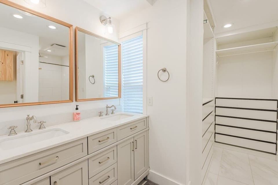 Complete with towels, soap, and essentials.