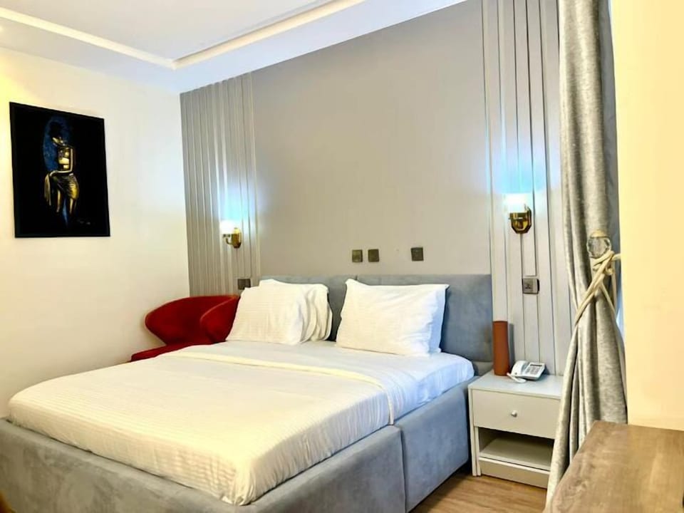 Comfort Room, Balcony, City View | Desk, laptop workspace, free WiFi