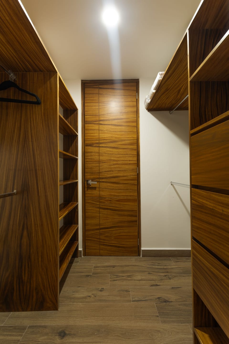 Condo - Image 16