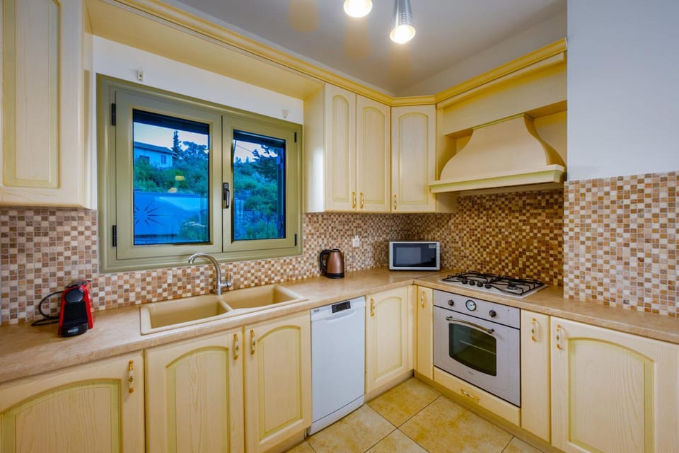 House | 3 bedrooms, soundproofing