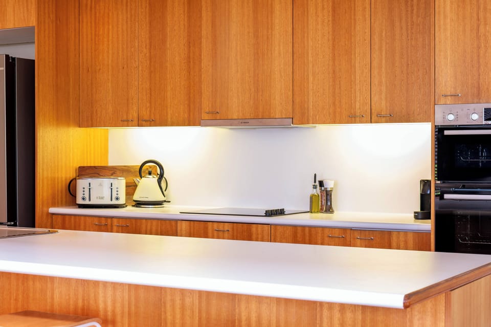 Kitchen 01