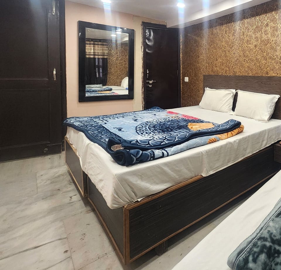 Soundproofing, WiFi (free), bed sheets
