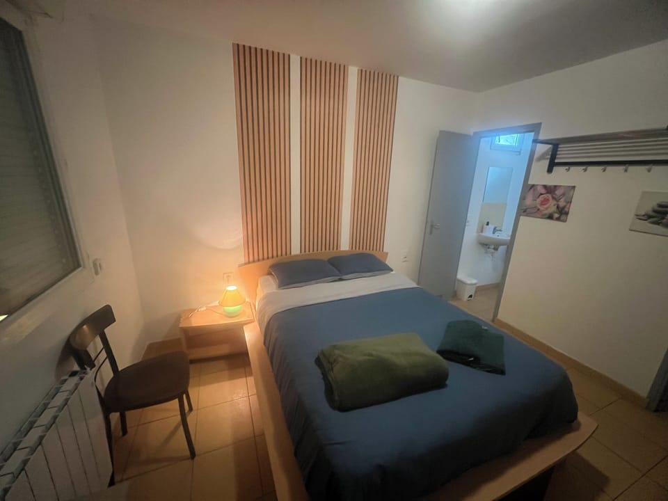 Basic Double Room | Blackout drapes, free WiFi, bed sheets