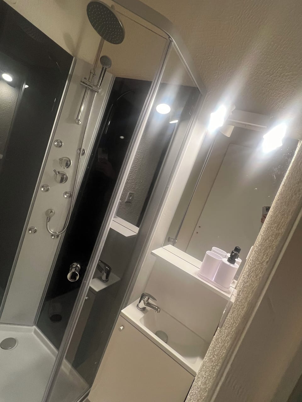 Classic Triple Room | Bathroom | Rainfall showerhead, slippers, soap, shampoo
