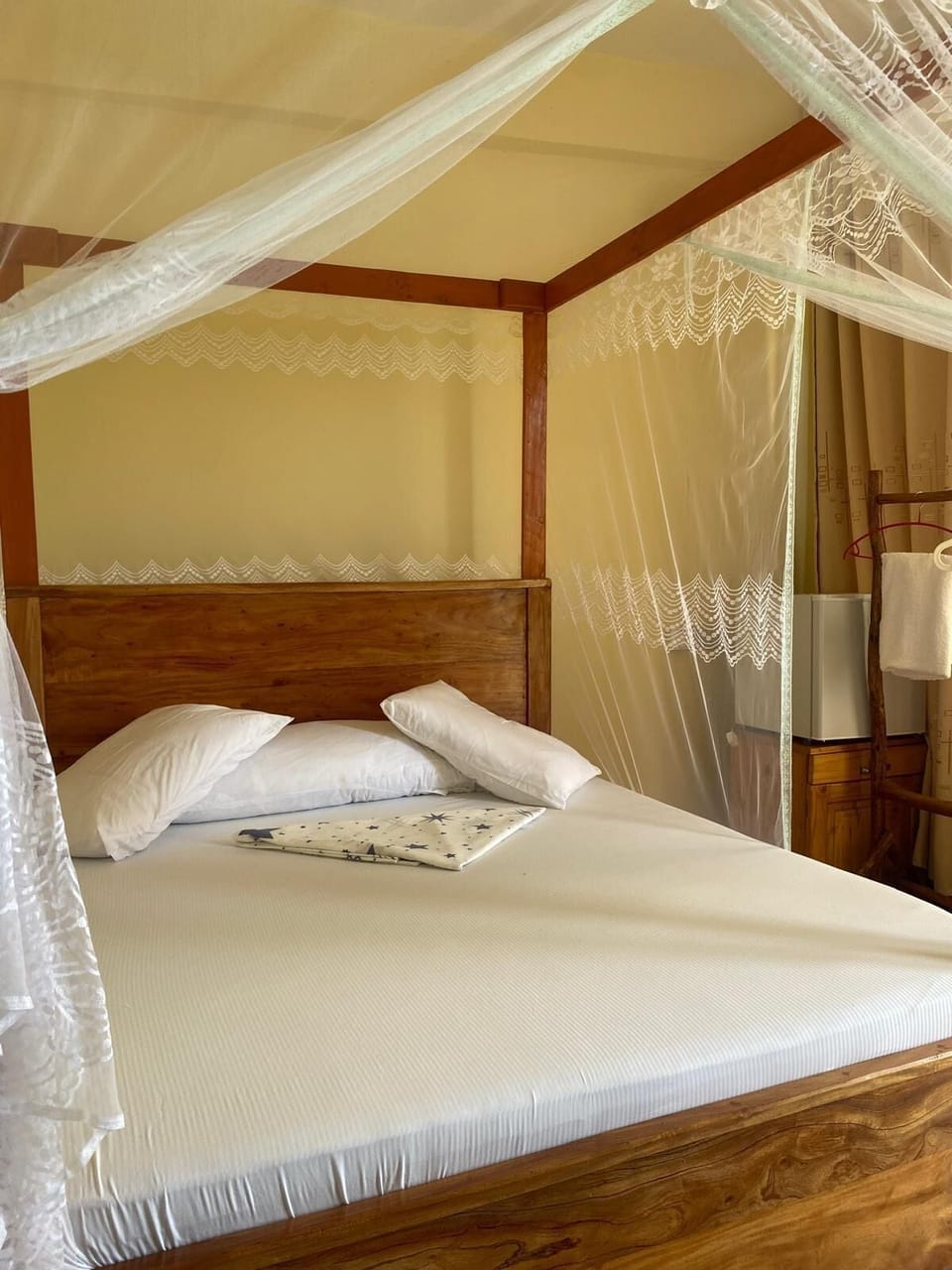Standard Single Room, Garden View | Desk, laptop workspace, free WiFi