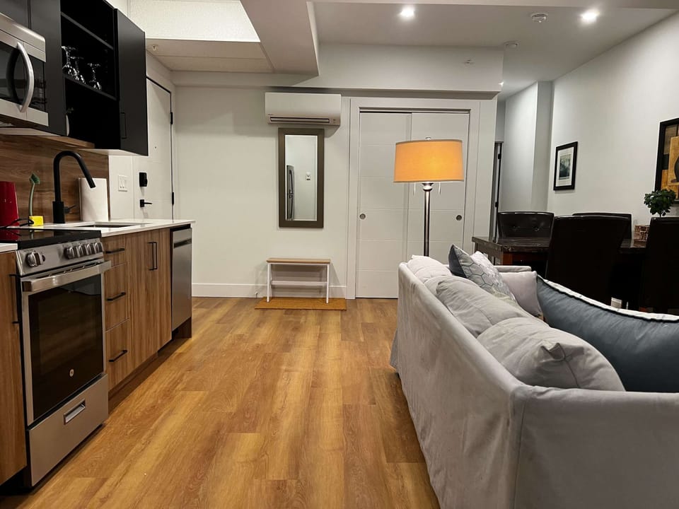 Enjoy a chef-ready kitchen with cookware, dinnerware, and more.
