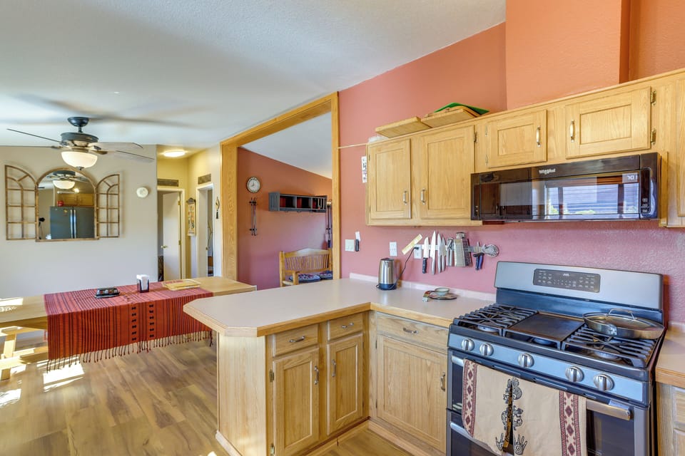 House (2 Bedrooms) | Interior