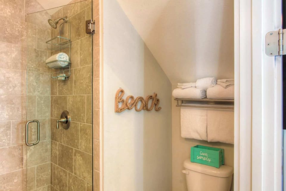 With Walk-in Shower!