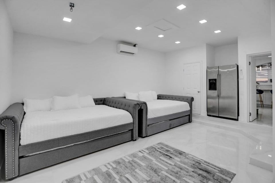 Villa, 4 Bedrooms | Interior