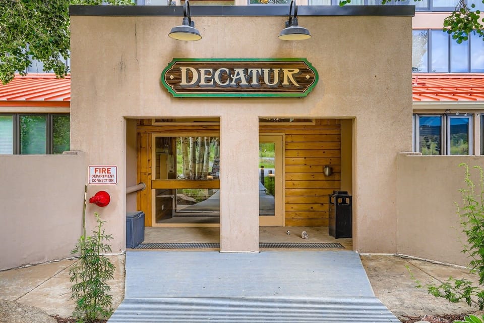 Condo, 4 Bedrooms | Exterior detail