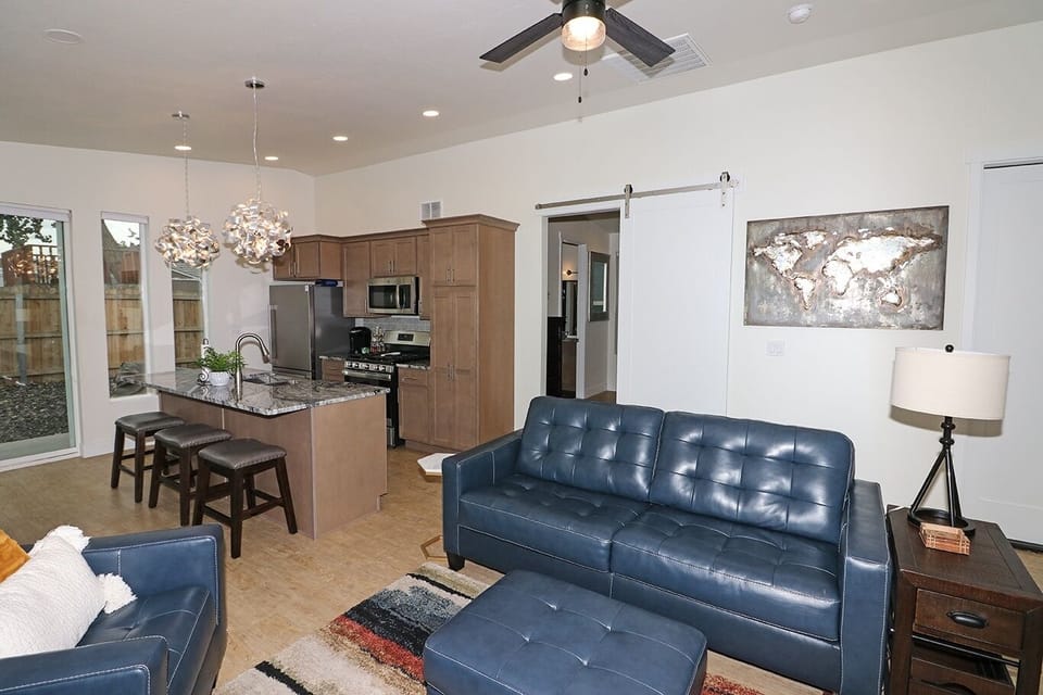 House, 2 Bedrooms | Living area | Smart TV