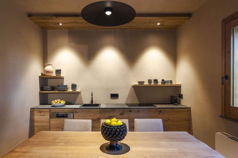 Dining Room, Kitchen