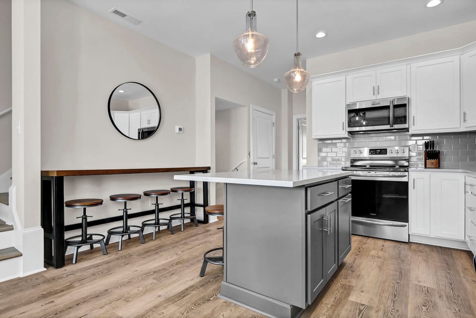 Full Kitchen