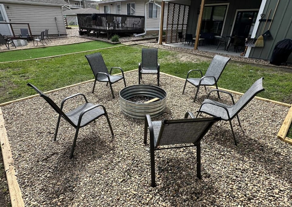 New house. Fire pit. Good conversations. Family Friendly. All the reasons to stay here.