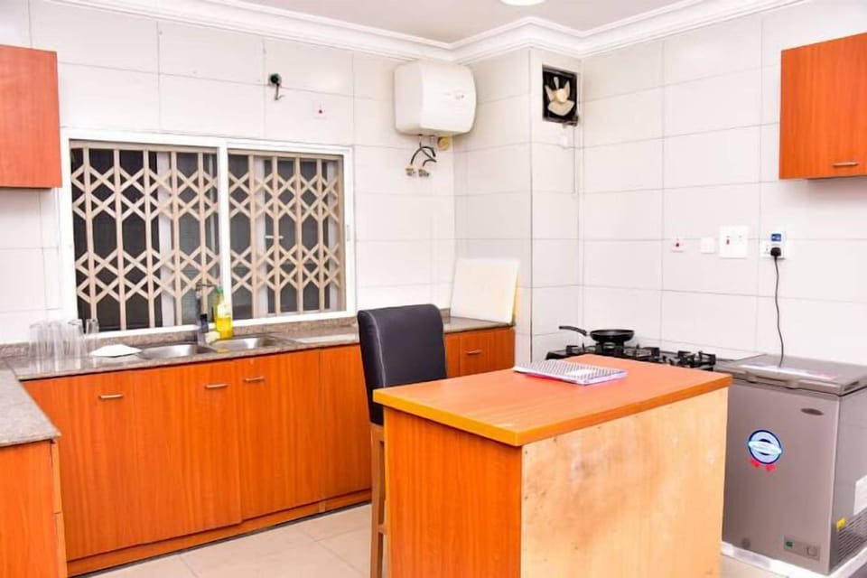 Economy Room, Balcony, City View | Private kitchen | Mini-fridge