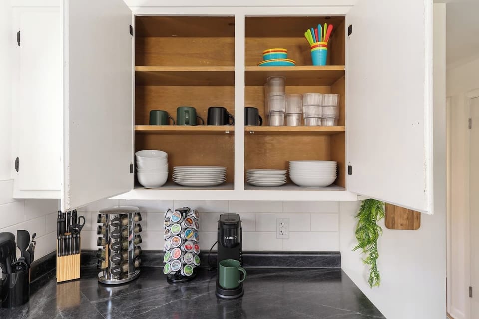 Enough dishes for everyone (plus children's dish ware set)