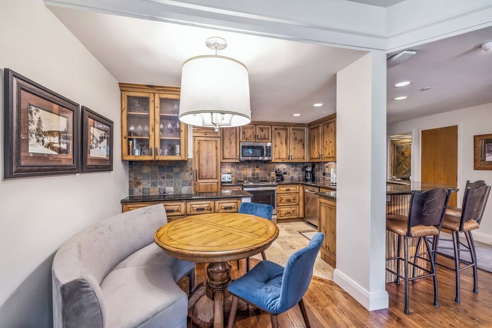 Kitchen nook