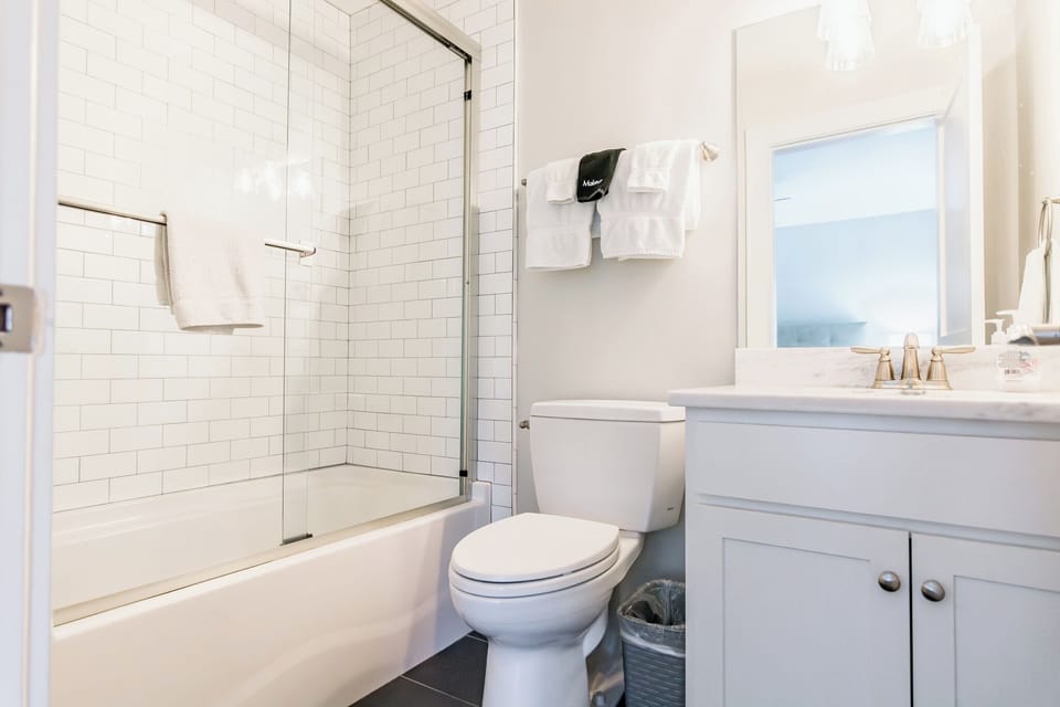 Bathroom #2 with shower/tub combination