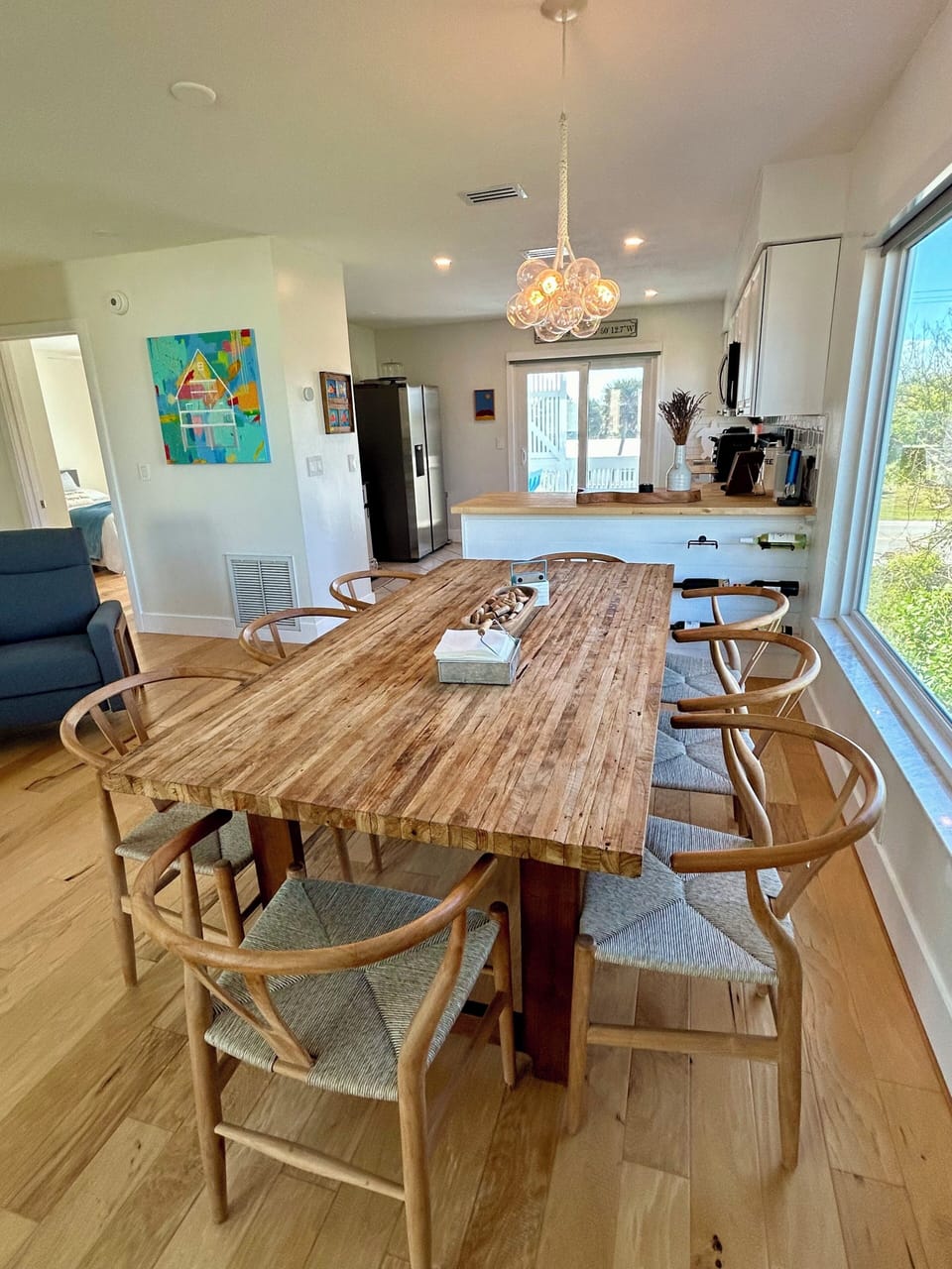 Dining area sits 8 comfortably