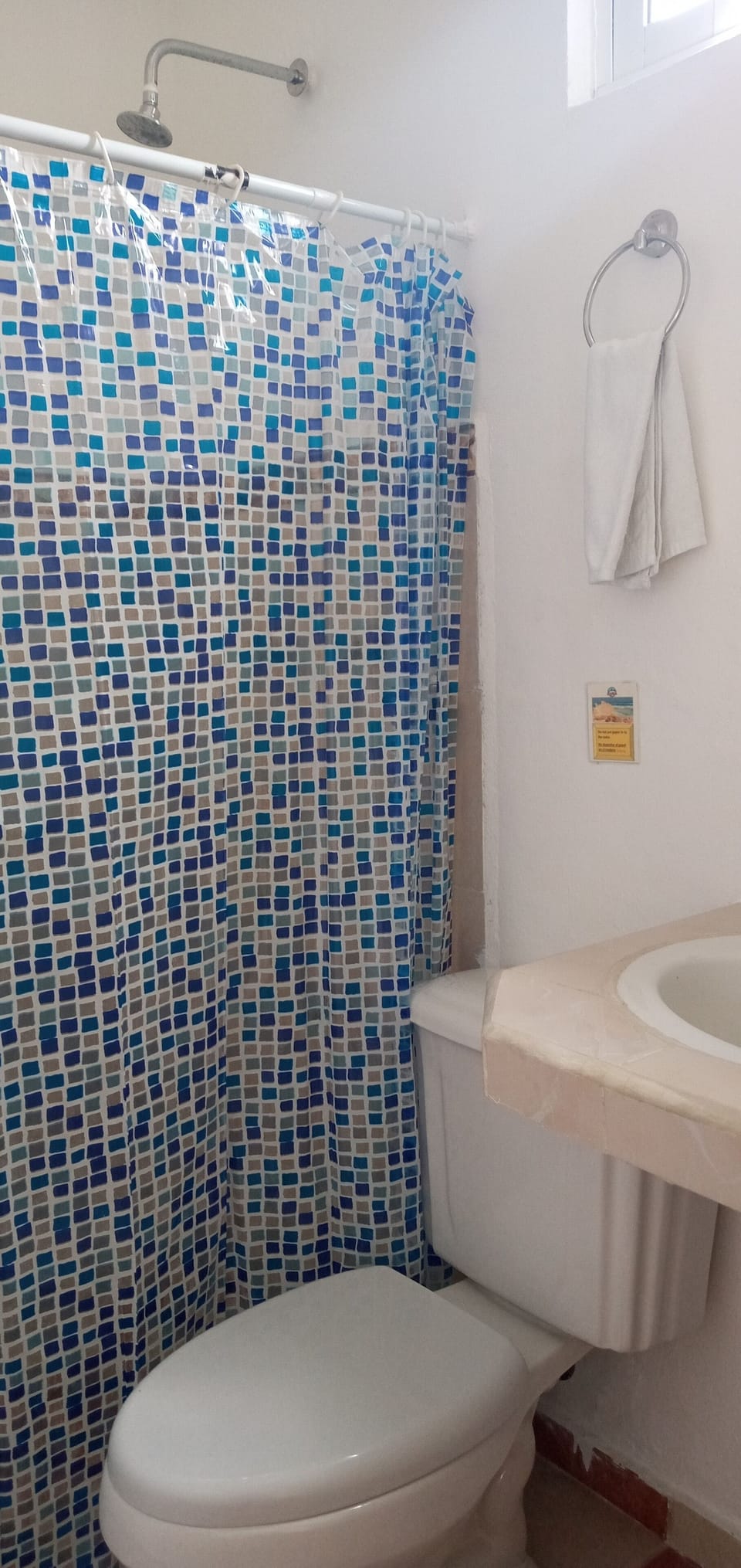 Basic Room, 1 King Bed, Kitchenette, Courtyard View | Bathroom | Shower, hair dryer, towels, soap