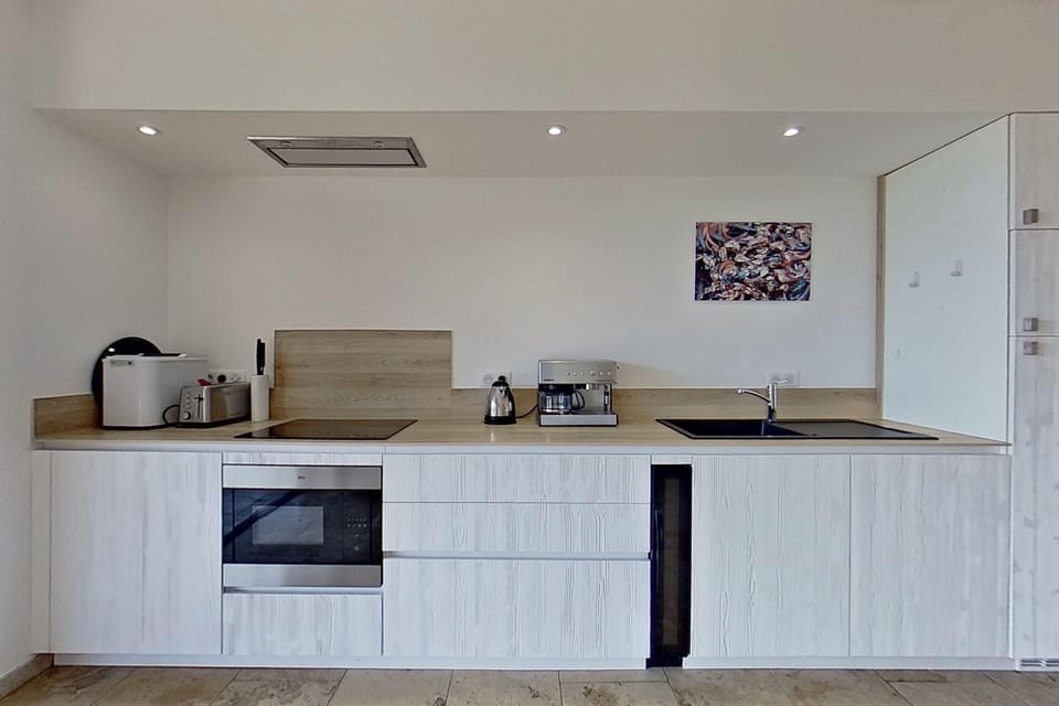 Deluxe Villa, Private Pool, Mountain View | Private kitchen | Full-size fridge, microwave, oven, stovetop