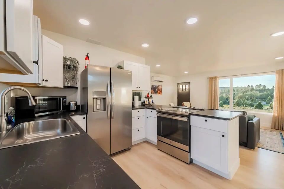 Kitchen (1)
