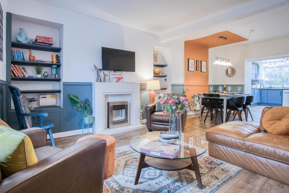 Lobster Cottage - 3 Bedroom Cottage - Tenby (24152)