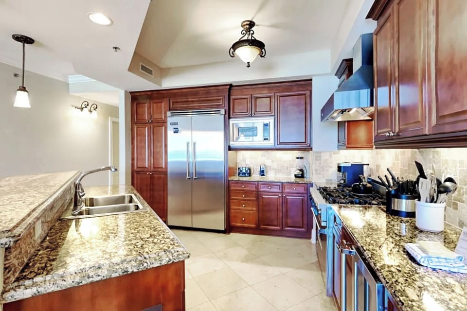 Kitchen - Bella Riva Resort Unit 205, Okaloosa Island Fort Walton Beach Florida Vacation Condo Rentals by Sunset Resort Rentals