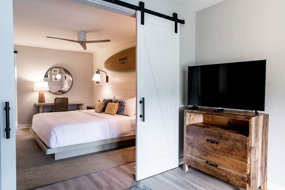 Standard Suite, 1 Bedroom | Premium bedding, pillowtop beds, in-room safe, desk