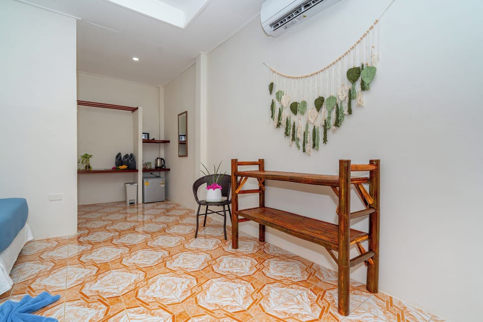 Deluxe Family Room Garden View | Desk, laptop workspace, soundproofing, iron/ironing board