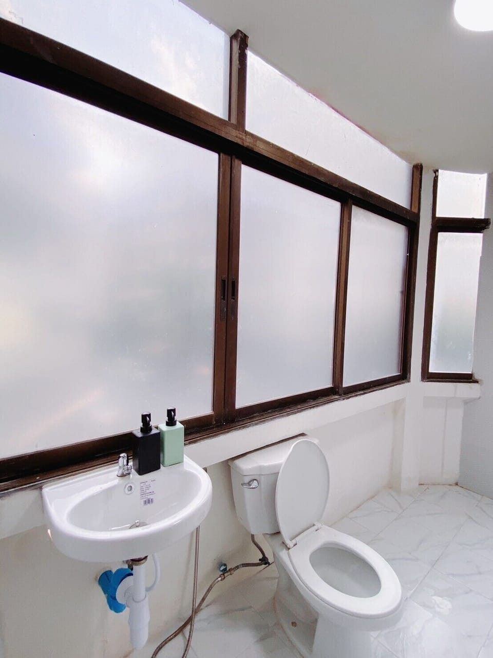 Double Room | Bathroom | Shower, hair dryer, towels, soap