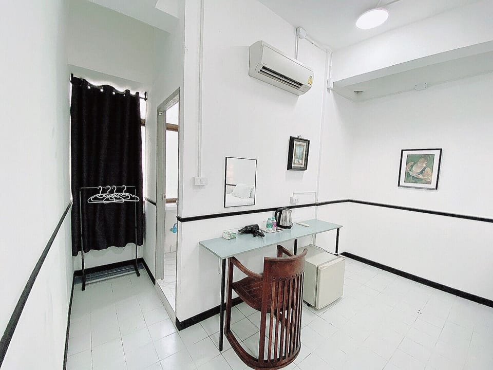 Double Room | Free WiFi, bed sheets