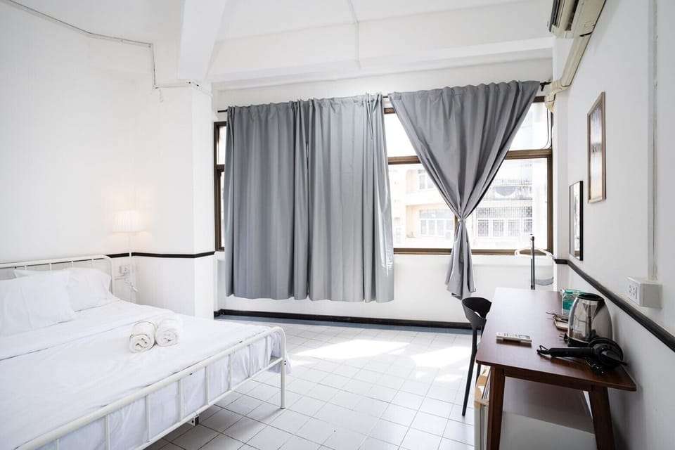 Deluxe Double Room, City View | Free WiFi, bed sheets