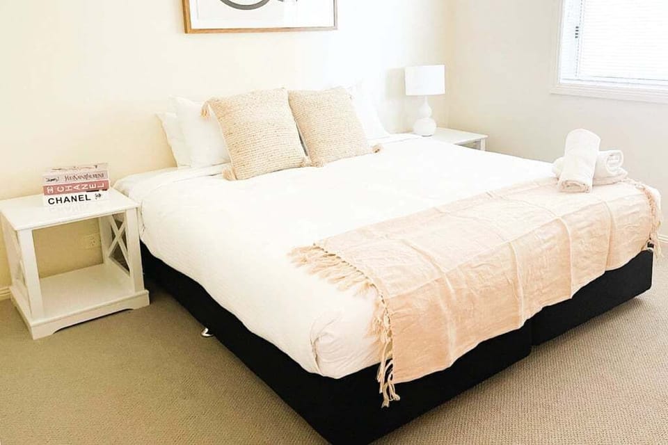 Bedroom 2 - King bed (Can be split into singles on request)