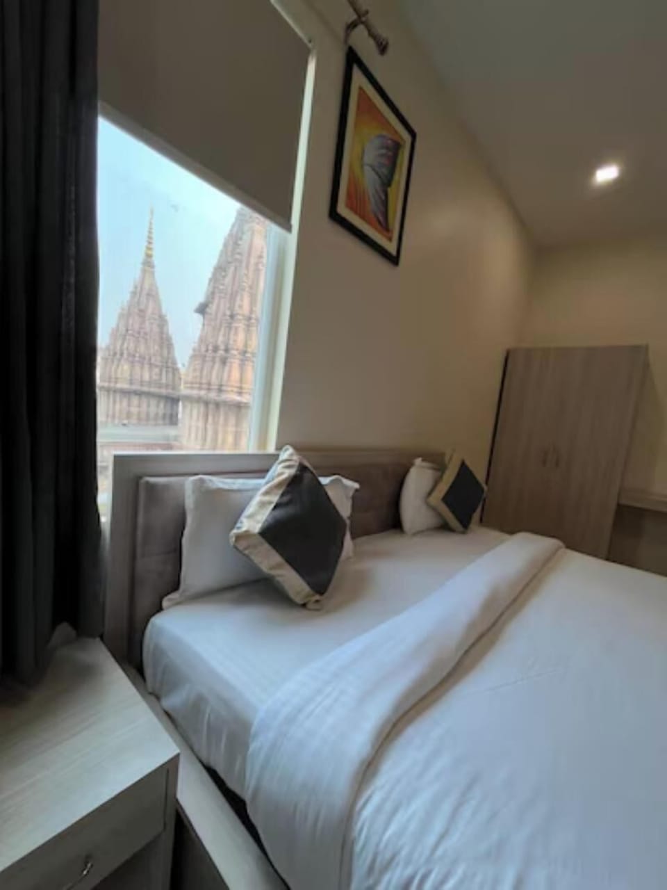 Deluxe Room | Desk, soundproofing, WiFi (free), bed sheets