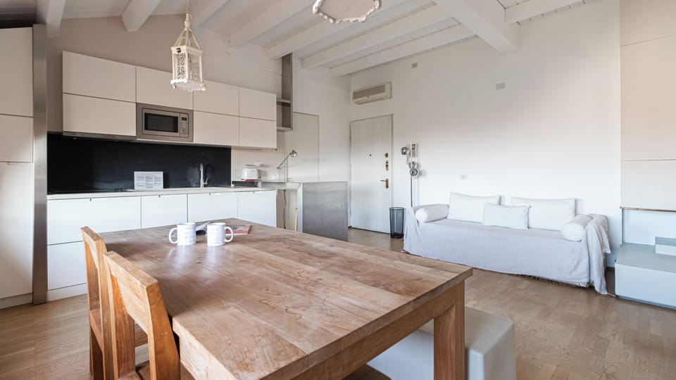 Apartment (1 Bedroom) | Interior