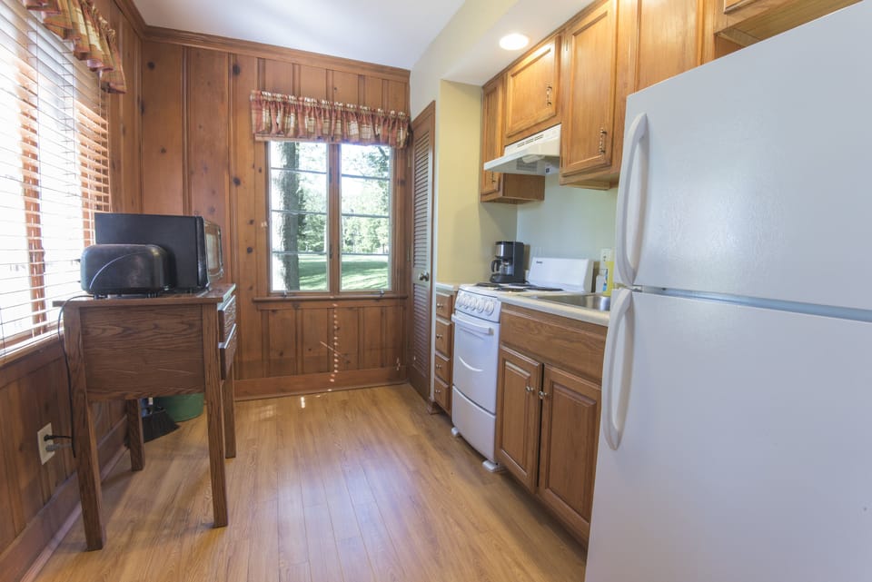 Microwave, coffee/tea maker