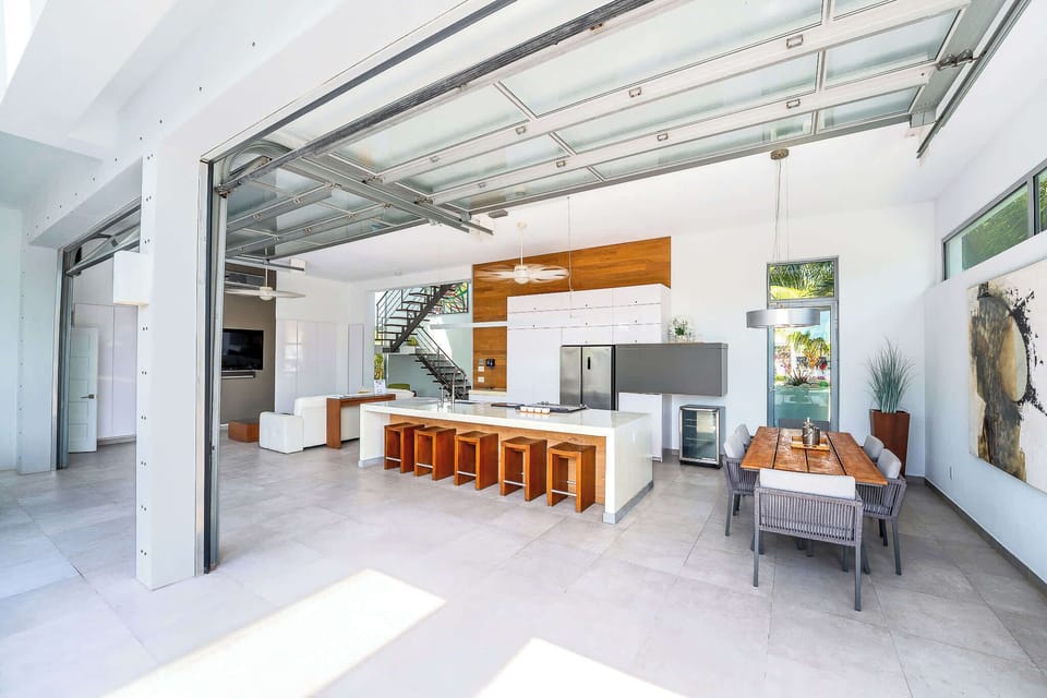 Villa, Multiple Beds, Pool Access, Ocean View (Oceanside Villa 2 ) | Dining