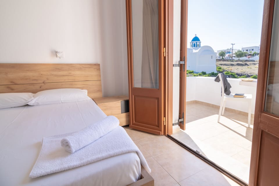 Triple Room | Iron/ironing board, free cribs/infant beds, free WiFi