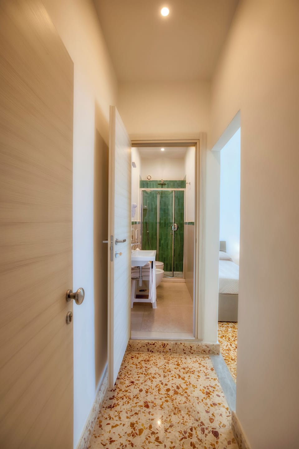 Triple Room, Sea View | Desk, soundproofing, iron/ironing board, free WiFi