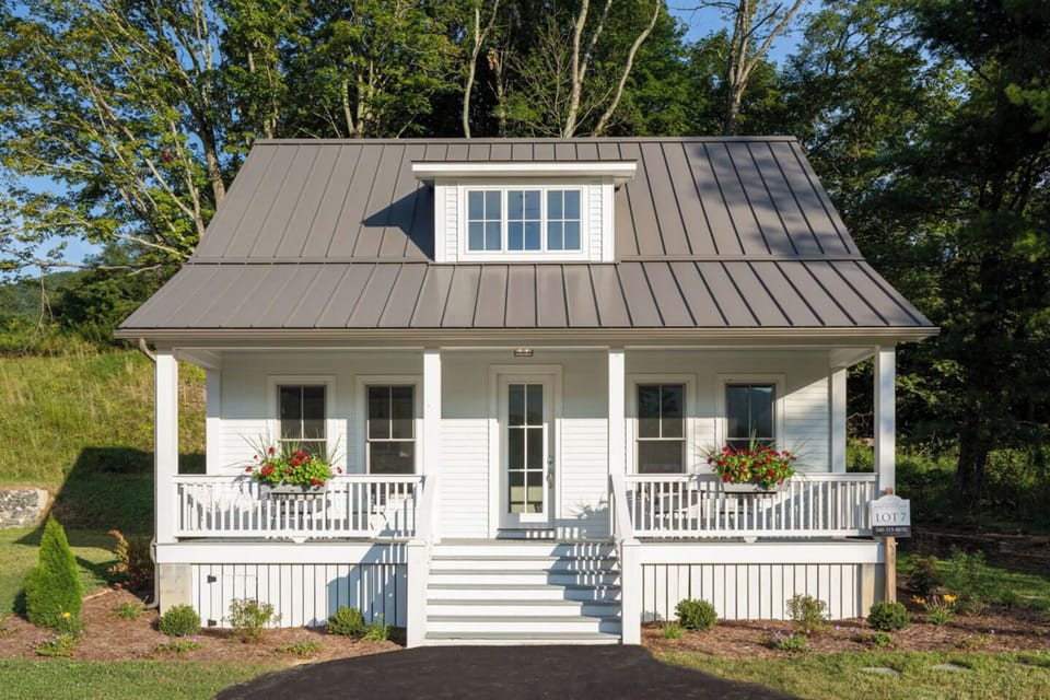 Both upstairs bedrooms have private bathrooms.
