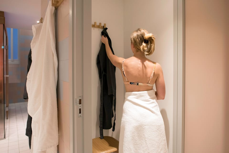 Sauna, 1 treatment room, massages