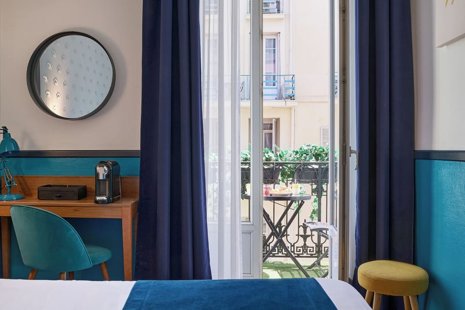 Superior Double Room | In-room safe, desk, free WiFi, bed sheets