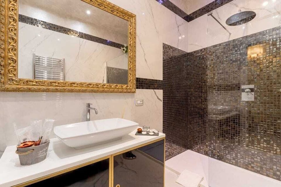 Panoramic Studio Suite, City View | Bathroom | Slippers